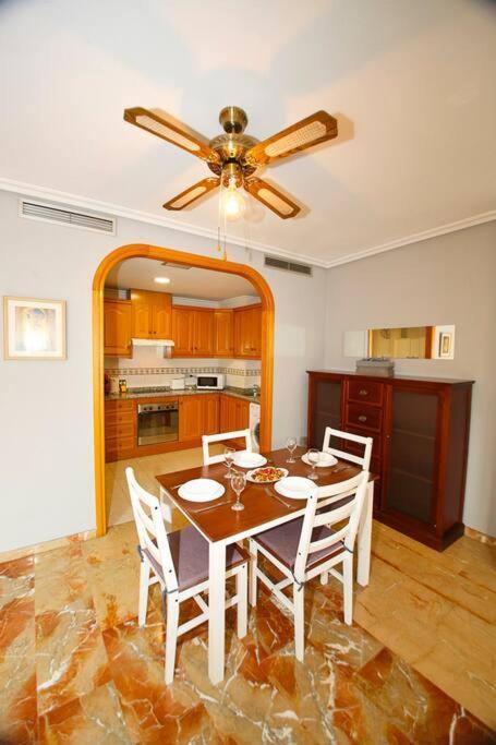 Castanos Apartment With Ac Alicante Kültér fotó